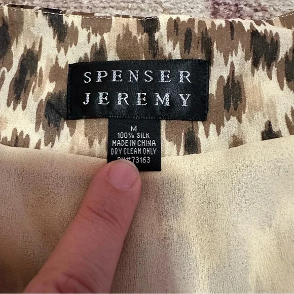 Y2K silk Leopard print tank top with lace up detail size medium - Picture 4 of 10